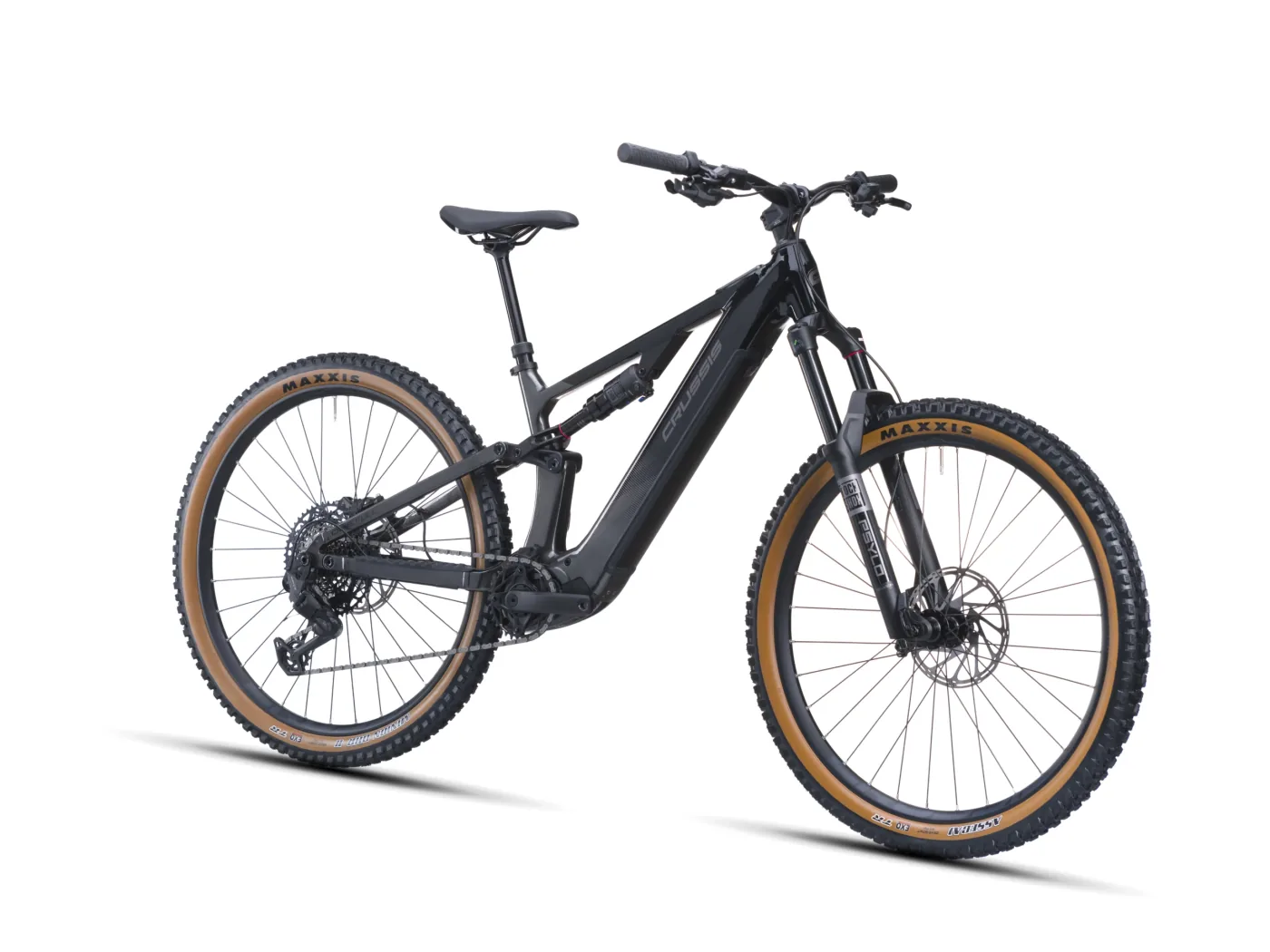 Crussis ONE-Full AX 10.12-M2S 800 Wh 2027 — fotka 2